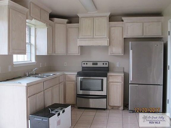 4th image of 1300 Guadalupe Cir