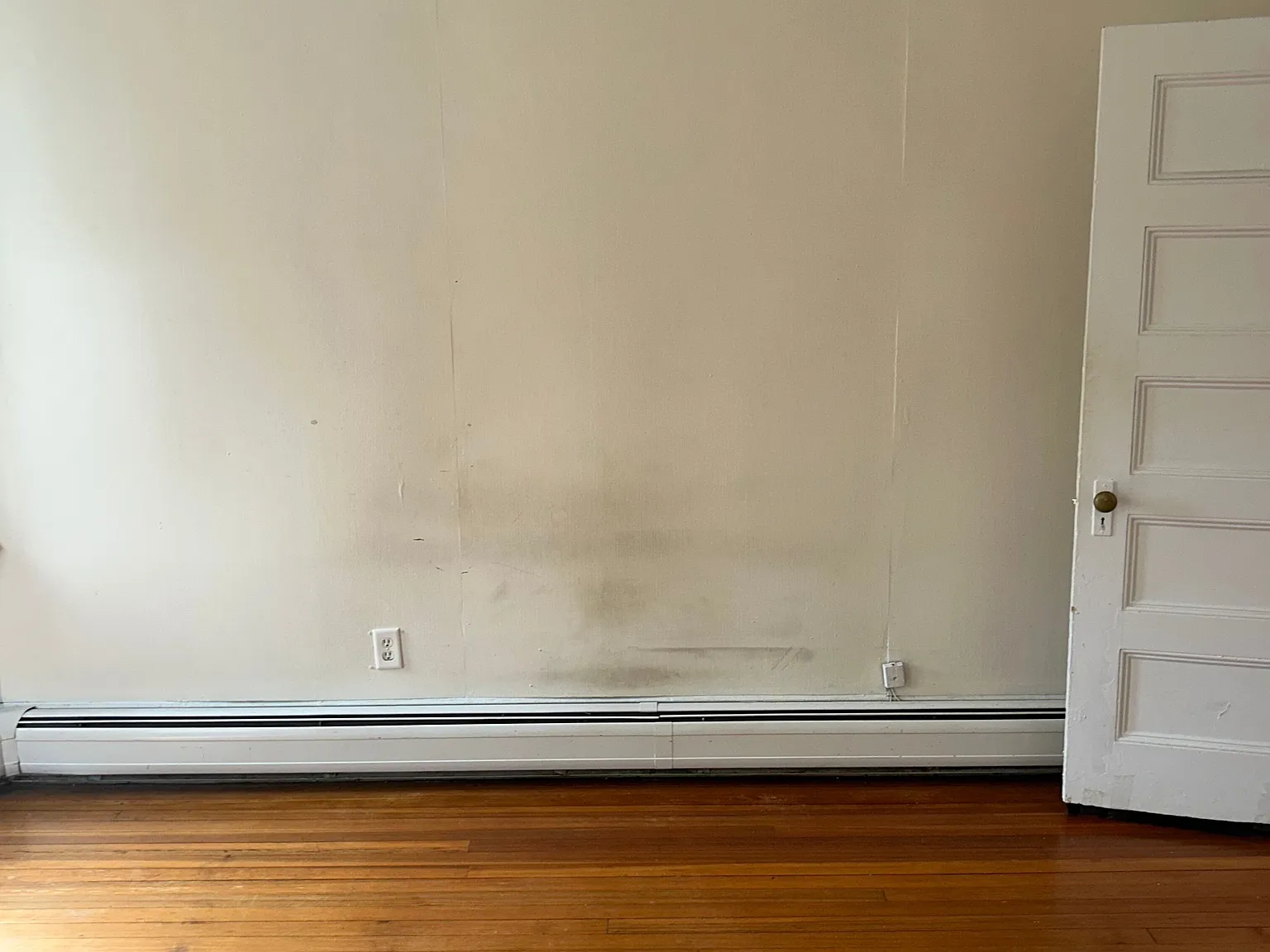 2 bed, 1175 sqft, $1,995 — Photo 3