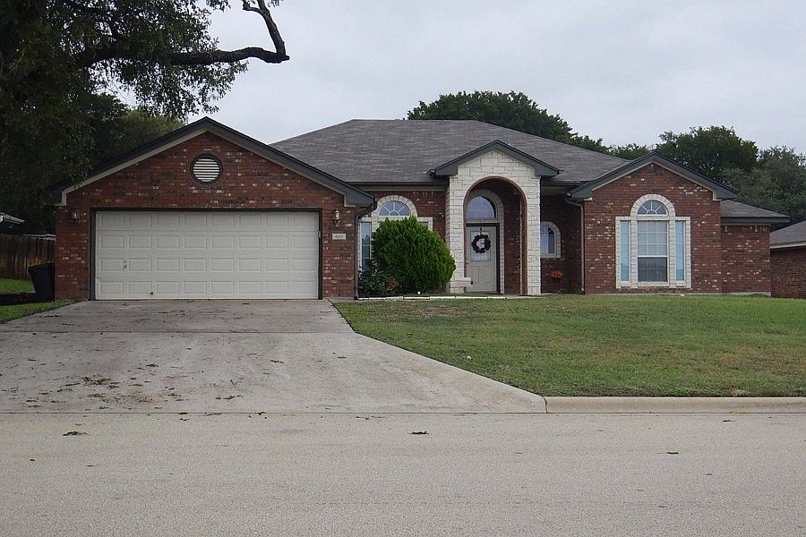 1st image of 507 Cowhand Dr