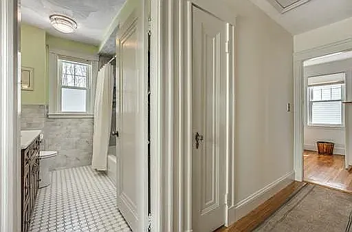 567 Winthrop St — Photo 6