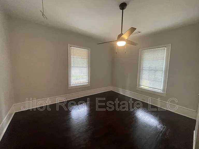 1082 Center St NW #A — Photo 6
