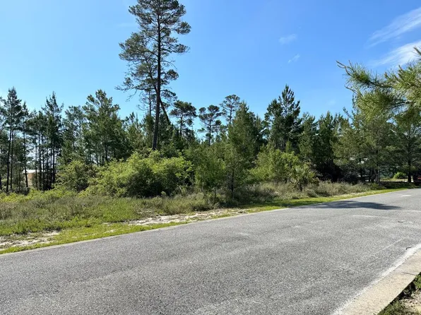 1735 Landing St, Carrabelle, FL 32322