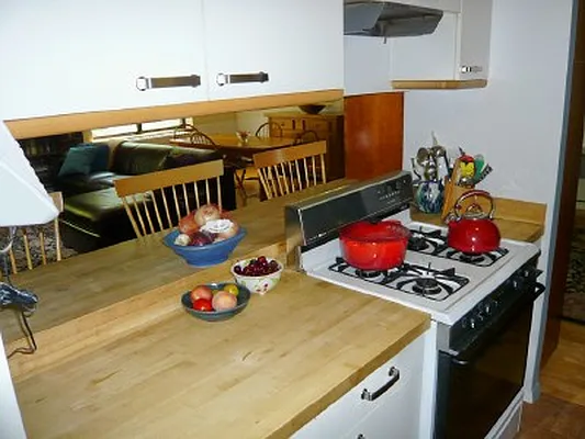 Sold by Regatta NY Realty | media 26