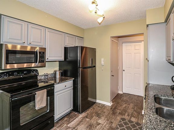 4th image of 34 Providence Dr APT 26