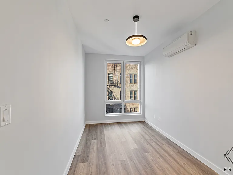 2913 Snyder Ave #4G — Photo 6