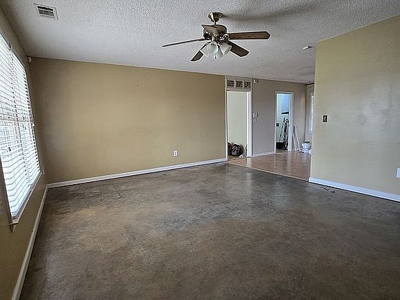 3rd image of 11322 Hen Smith Rd