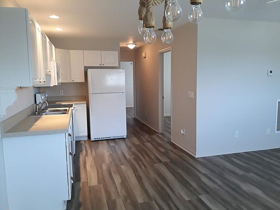 4th image of 17324 Whitewater Ct