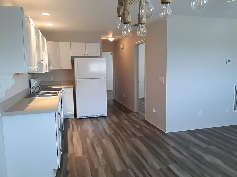 17324 Whitewater Ct — Photo 4