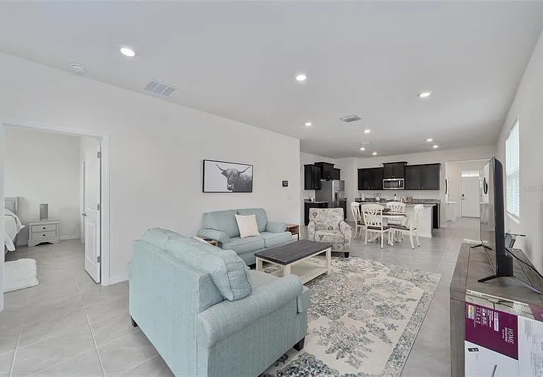 4110 NW 44th Cir — Photo 7