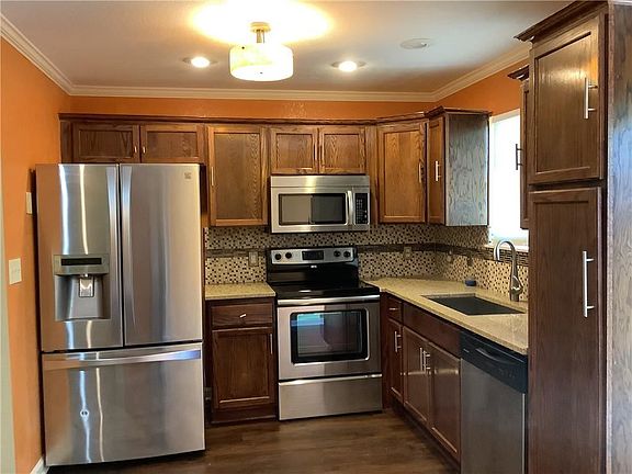 2nd image of 6103 NE Moonstone Ct #22C
