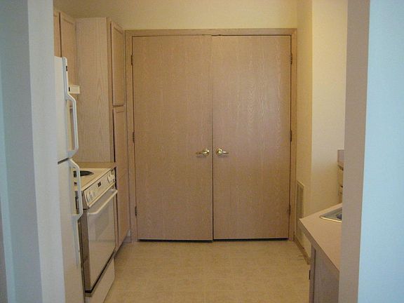 Washer and dryer hookups with 5 foot shelves