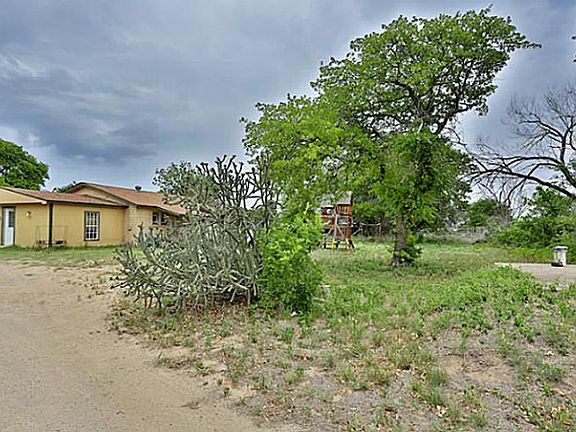4th image of 3732 Private Road 2544