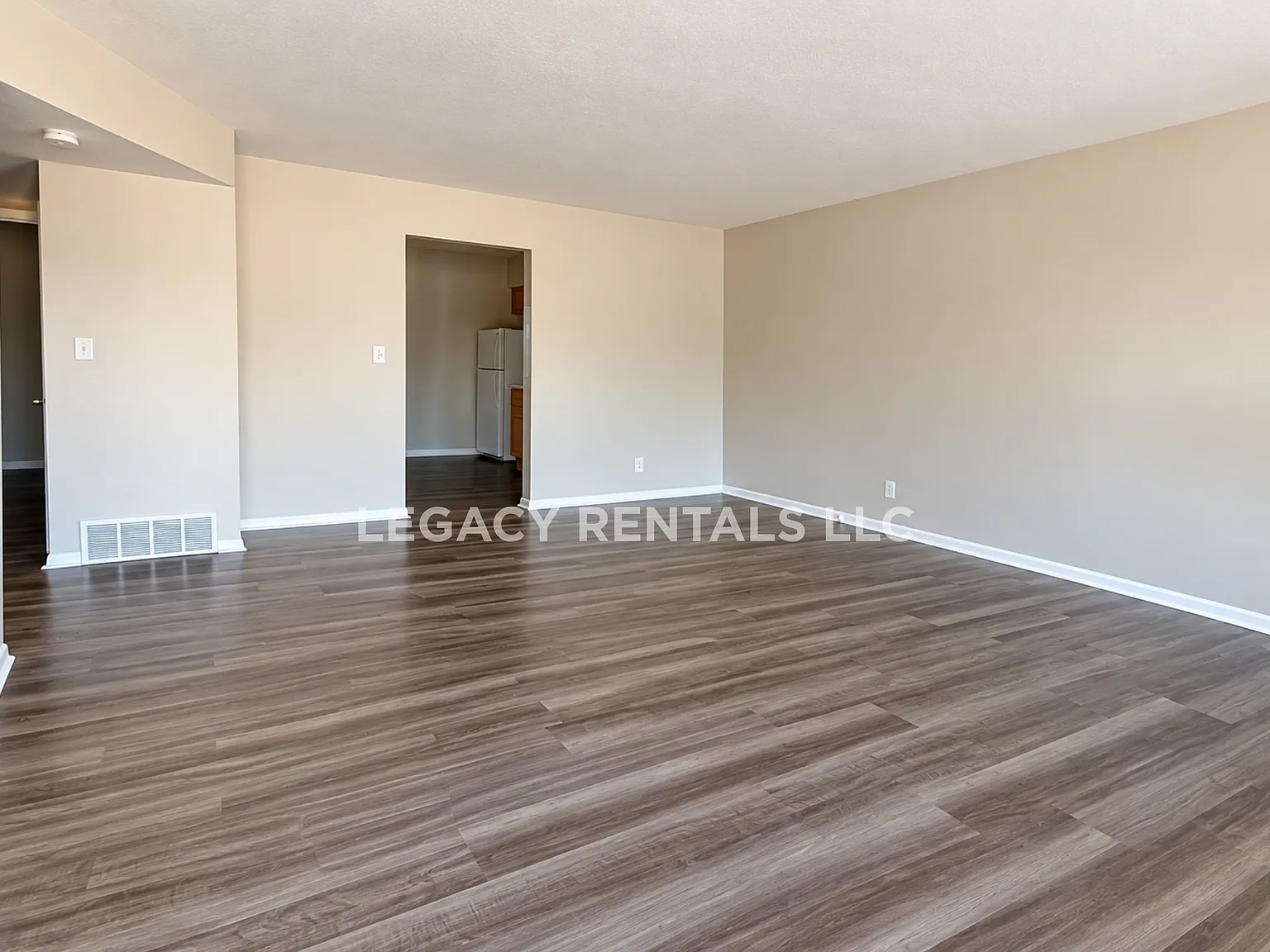 107 Robbins Drive - 14 — Photo 2