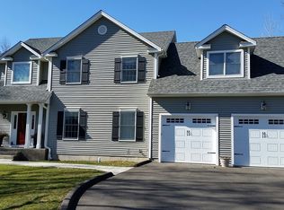 40 Chalon Rd, Trumbull, CT 06611