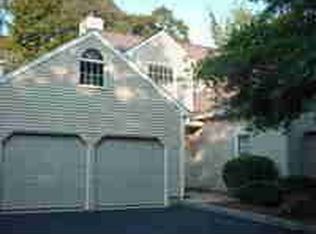 414 Pitkin Holw, Trumbull, CT 06611