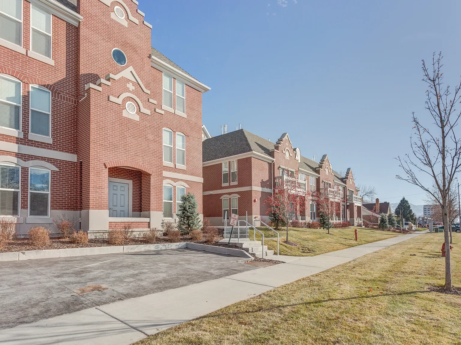 4 bed, $645 — Photo 2