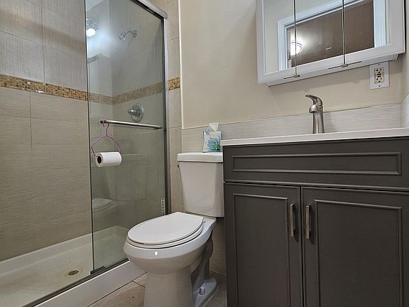 2nd image of 1515 Thomas Ave #A