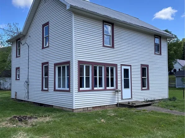 323 Galation St, Glenmont, OH 44628