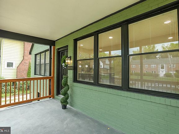 4th image of 4311 Fernhill Ave