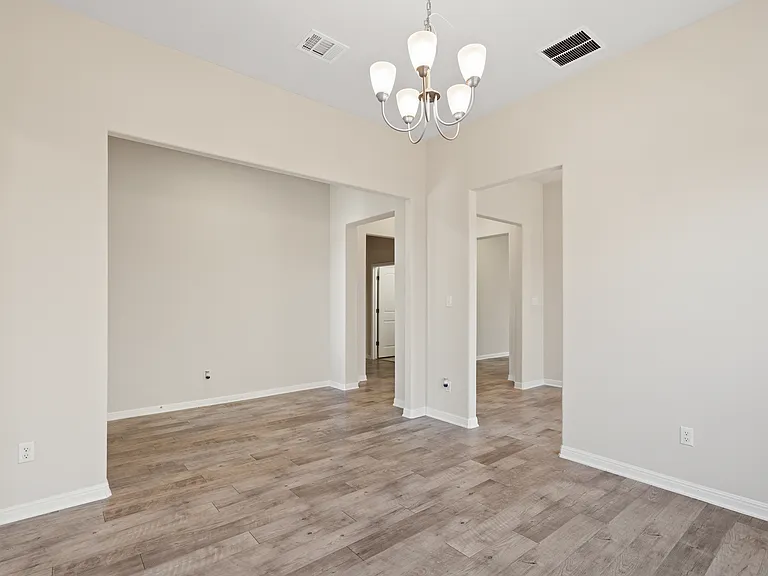 2428 Granite Hill Dr — Photo 14