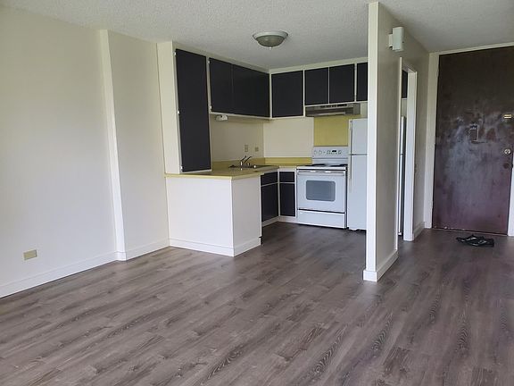 2nd image of 909 Ala Lilikoi St APT 313