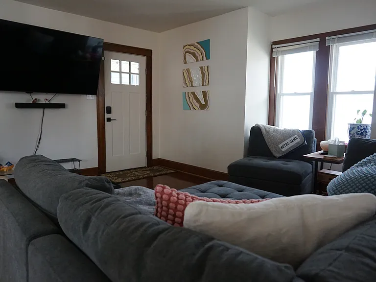 1245 Hartford St — Photo 2