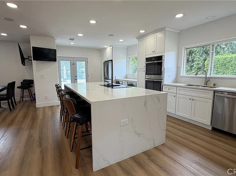 5855 Shirley Ave — Photo 6