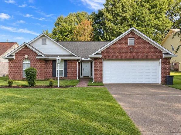 64 Autumn Valley Dr, Jackson, TN 38305