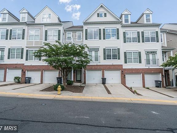 2nd image of 1822 Cedar Cove Way #201