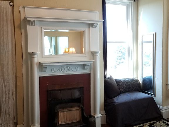 ANTIQUE GAS FIREPLACE
