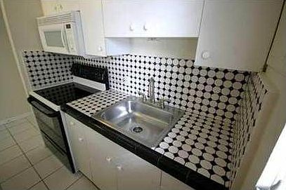 3rd image of 140 NW 14th Ave APT 10