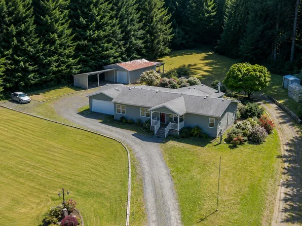 865 SE Home Port Ln, Waldport, OR 97394