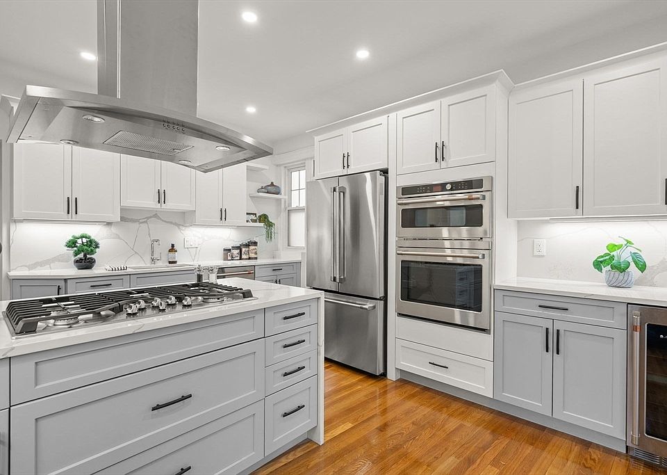1st image of 37 Englewood Ave #3