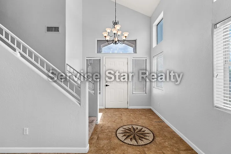 3 bed, 2.5 bath, 1783 sqft, $2,499 — Photo 4