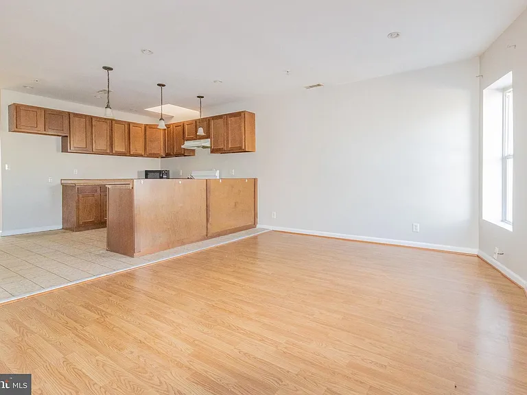 2124 Bolton St #3 — Photo 14