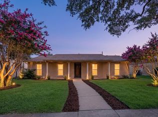 8515 Baumgarten Dr, Dallas, TX