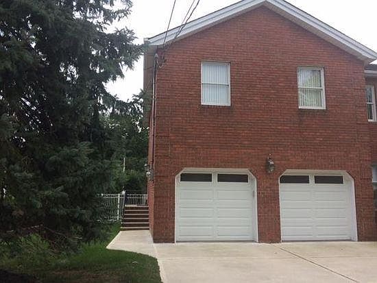 1st image of 400 Albourne Ave