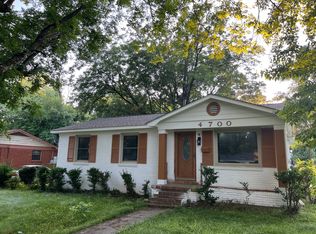 4700 Ridgeley Dr, Charlotte, NC 28208
