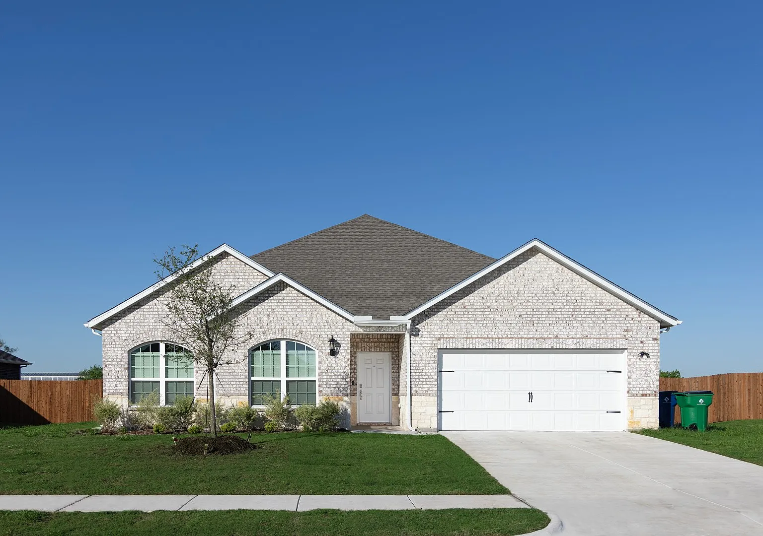 2336 Brandon Street — Photo 1