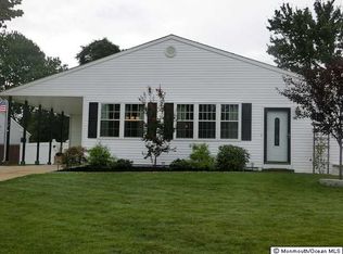 14 Willowbrook Dr, Hazlet, NJ 07730