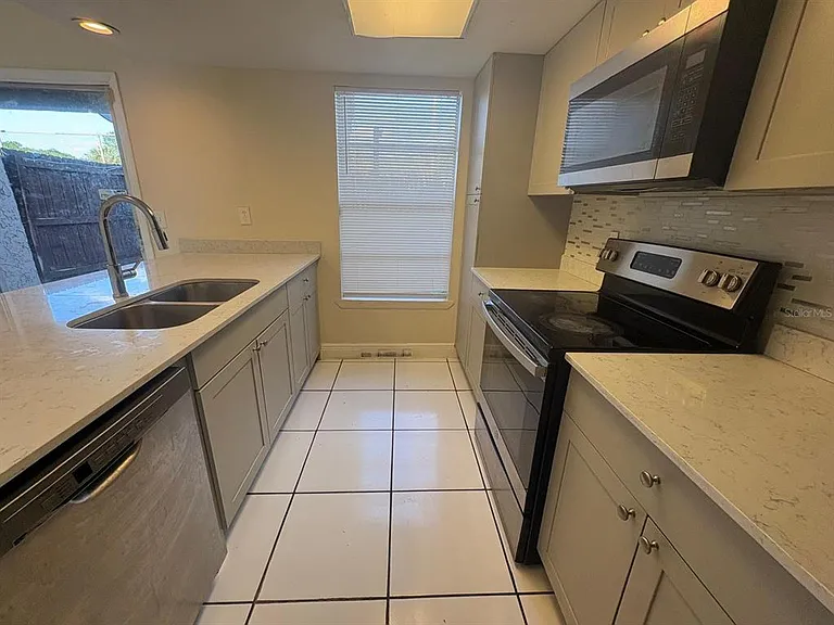 4033 Henley Rd #1707 — Photo 18