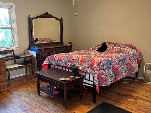 4th image of 1011 W Crestview Lane
