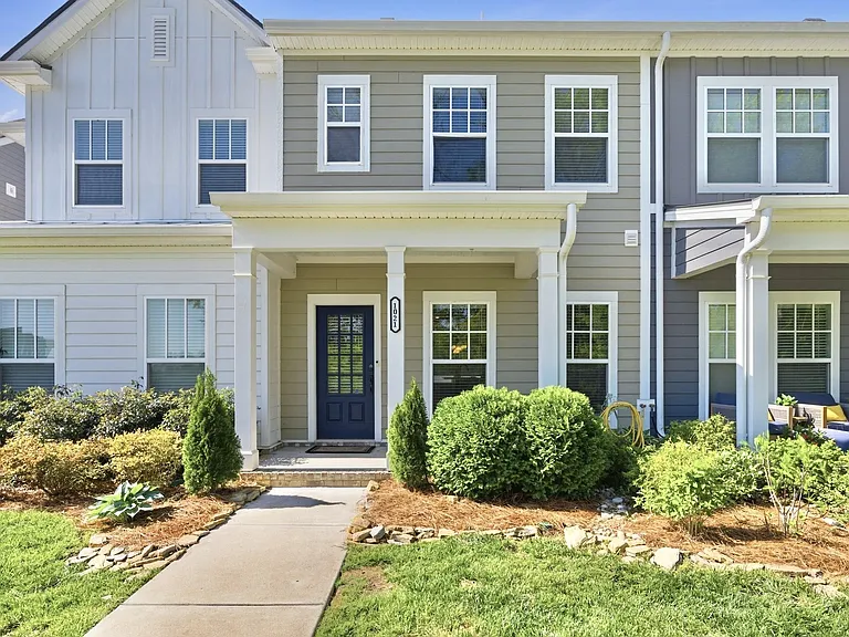 1021 Milson Ln — Photo 1