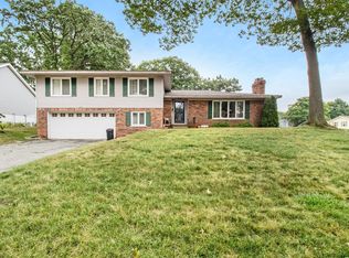 2424 Woodstock Dr, Port Huron, MI