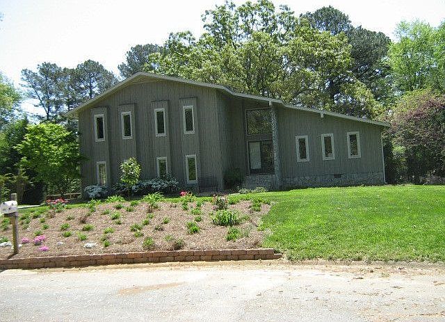 1st image of 737 Pine Chase Ct