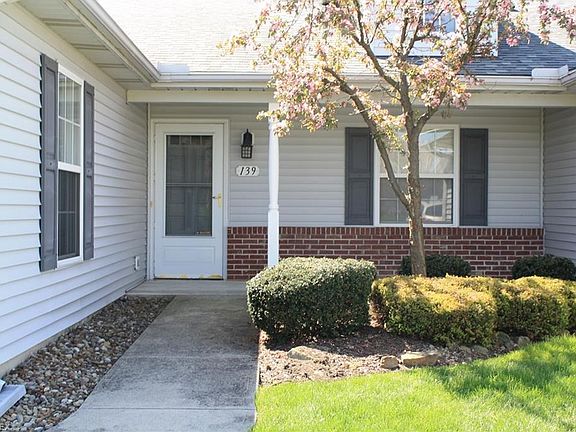 3rd image of 139 Emily Ln