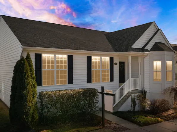 17441 Tedler Cir, Round Hill, VA 20141