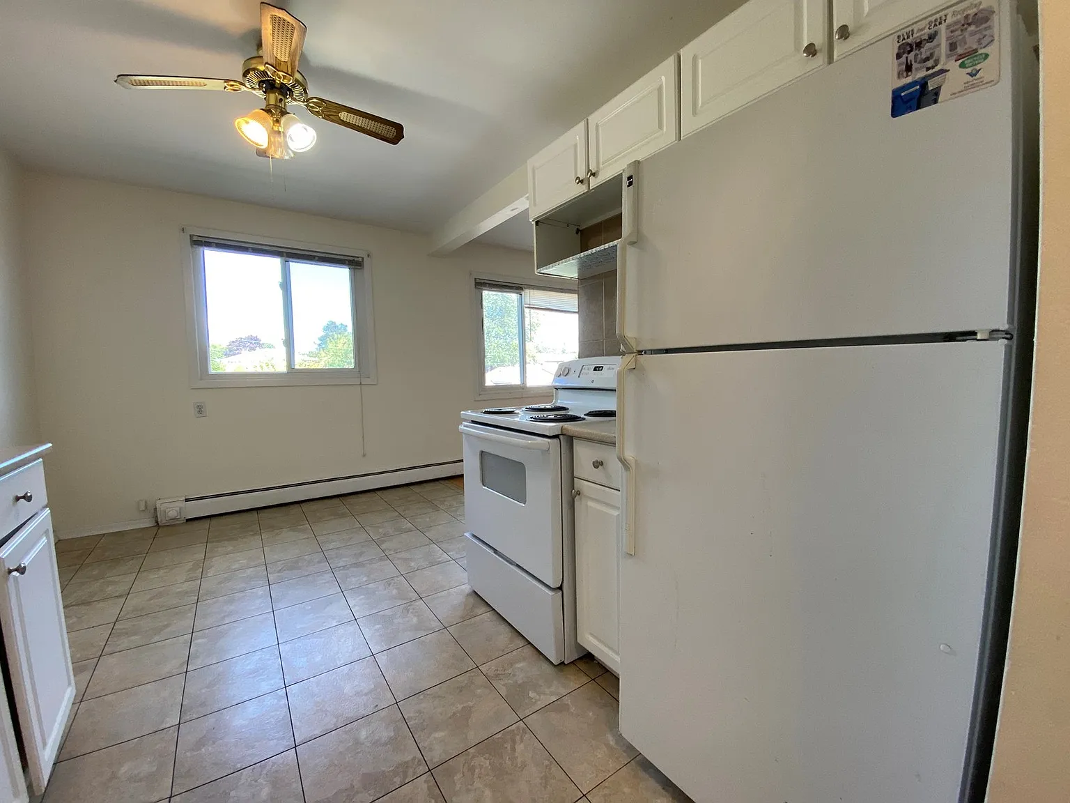 75 Harold Avenue Kitchener — Photo 2
