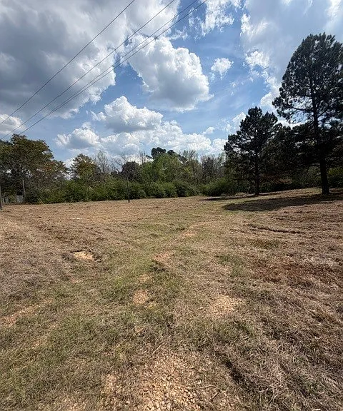 5010 Harmony Rd — Photo 3