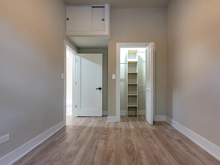 2837 W Lexington St #2R — Photo 13